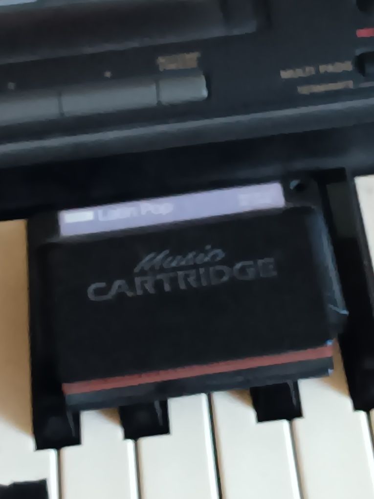 Keyboard yamaha psr 520