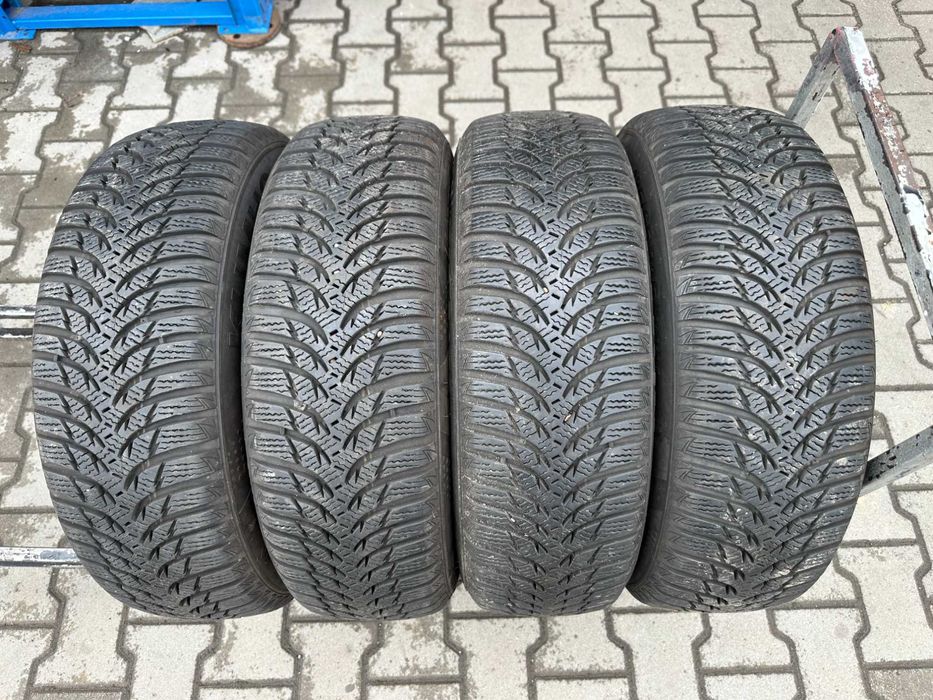 185/65r15 Kumho WinterCraft WP51 Komplet ZIMA
