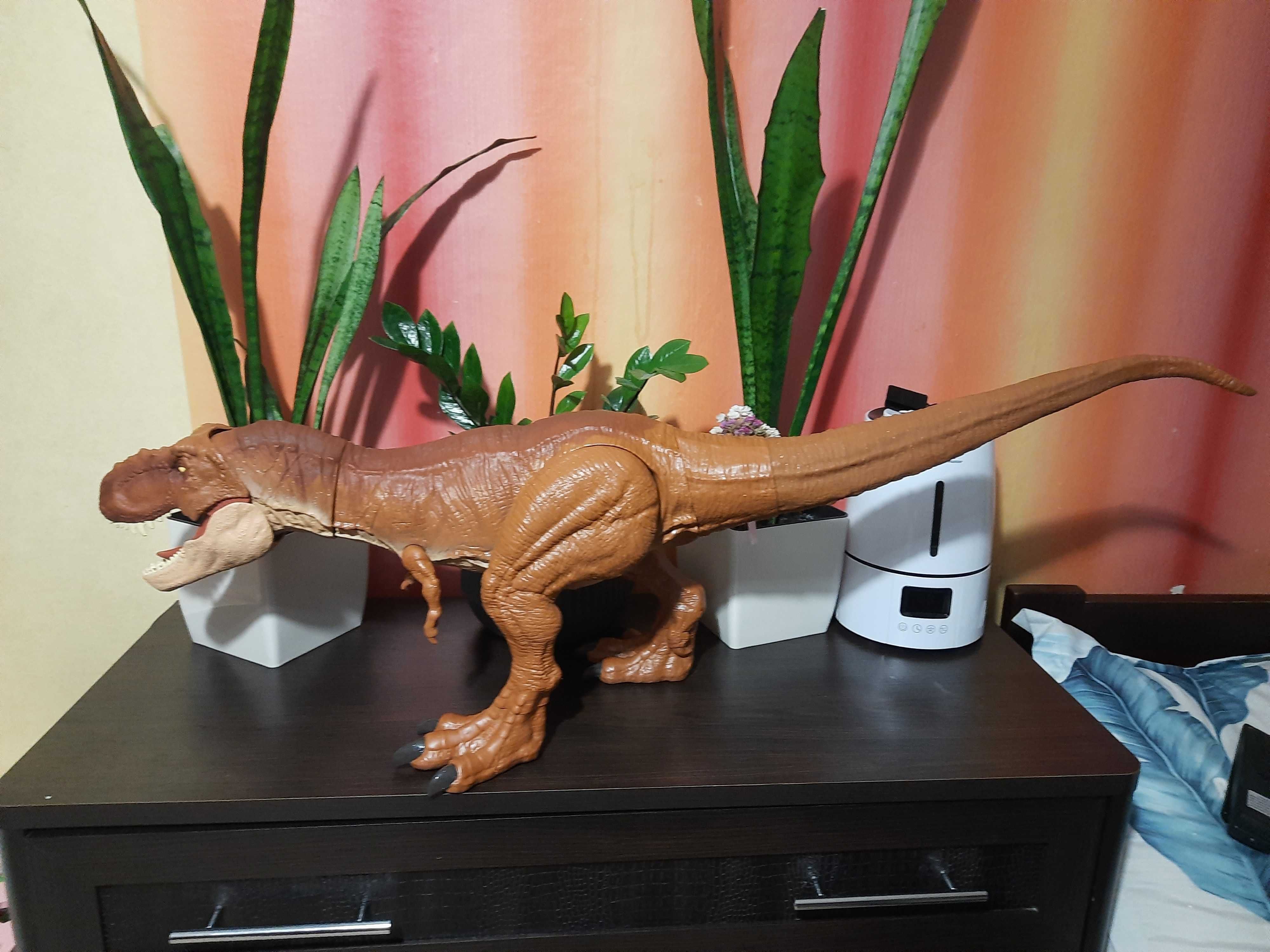Фігурка Jurassic World Tyrannosaurus rex серії "Парк Юрського періоду"
