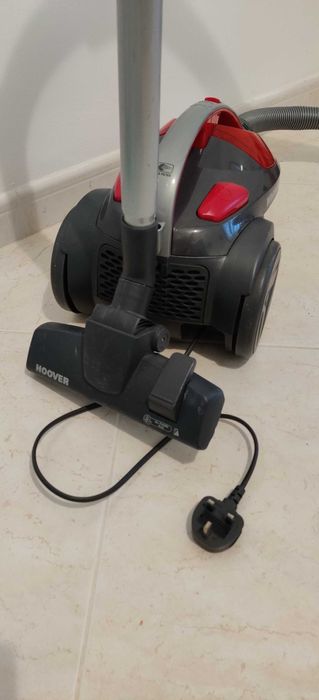 Aspirador Hoover 700W