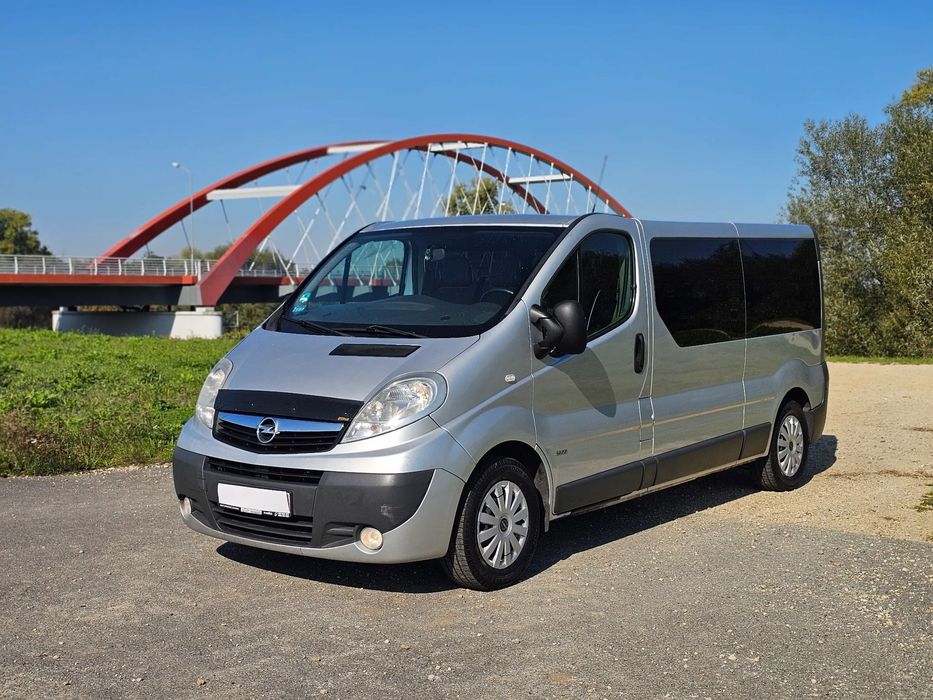 Opel Vivaro Long_2.0 CDTI 115KM_9 osobowy_nawiewy przód_L2H1 Trafic- Primastar