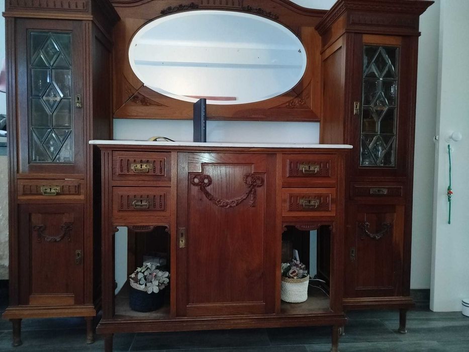 Conjunto 2 móveis madeira séc. XIX - espelhos e mármore incorporados