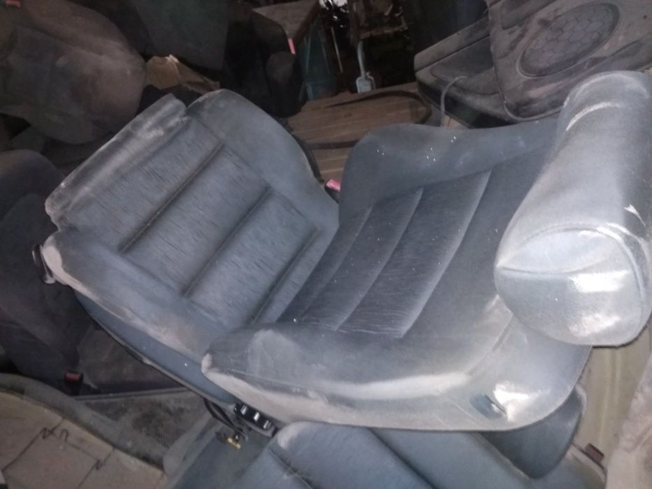 FOTELE schowek  passat  b5 fl kombi