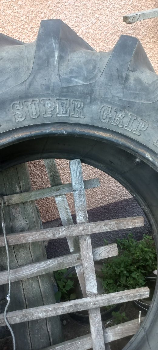 Sprzedam  oponę  16.9-34