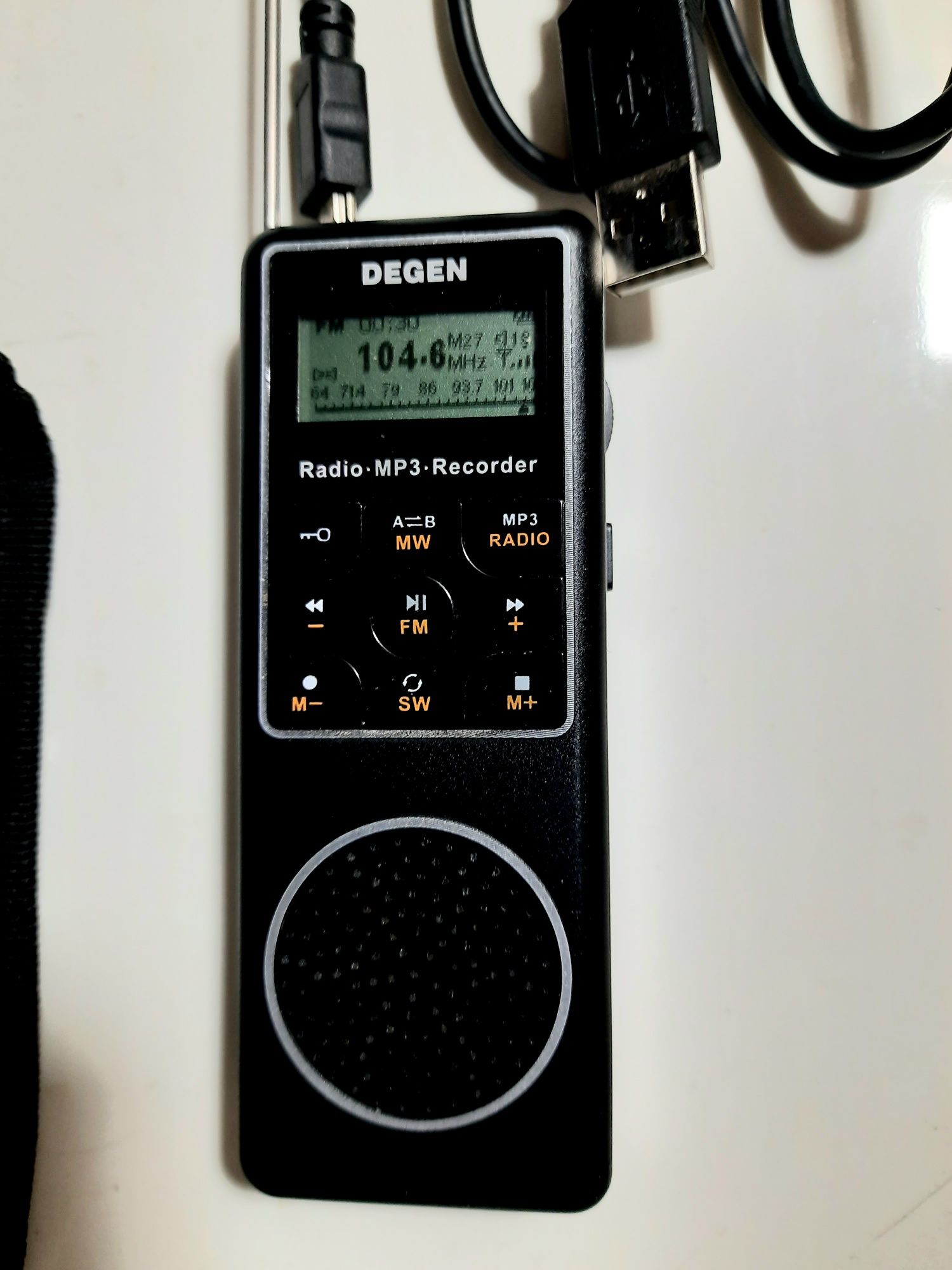 Радиоприемник Degen DE1127 для рыбалки и туристов
