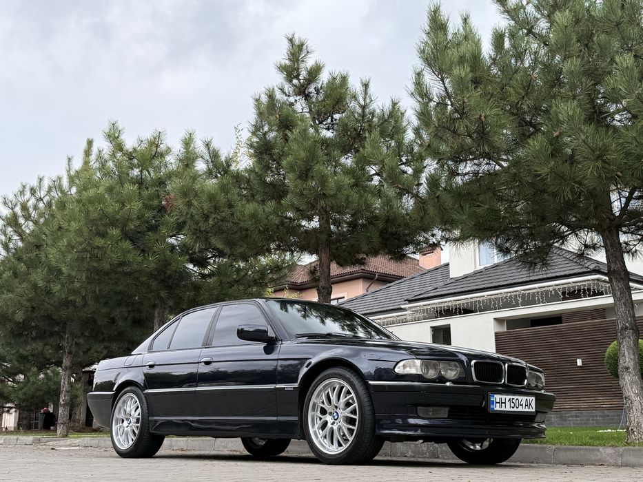 BMW 735i Steptronic 3.5 бензин/газ 2000 г