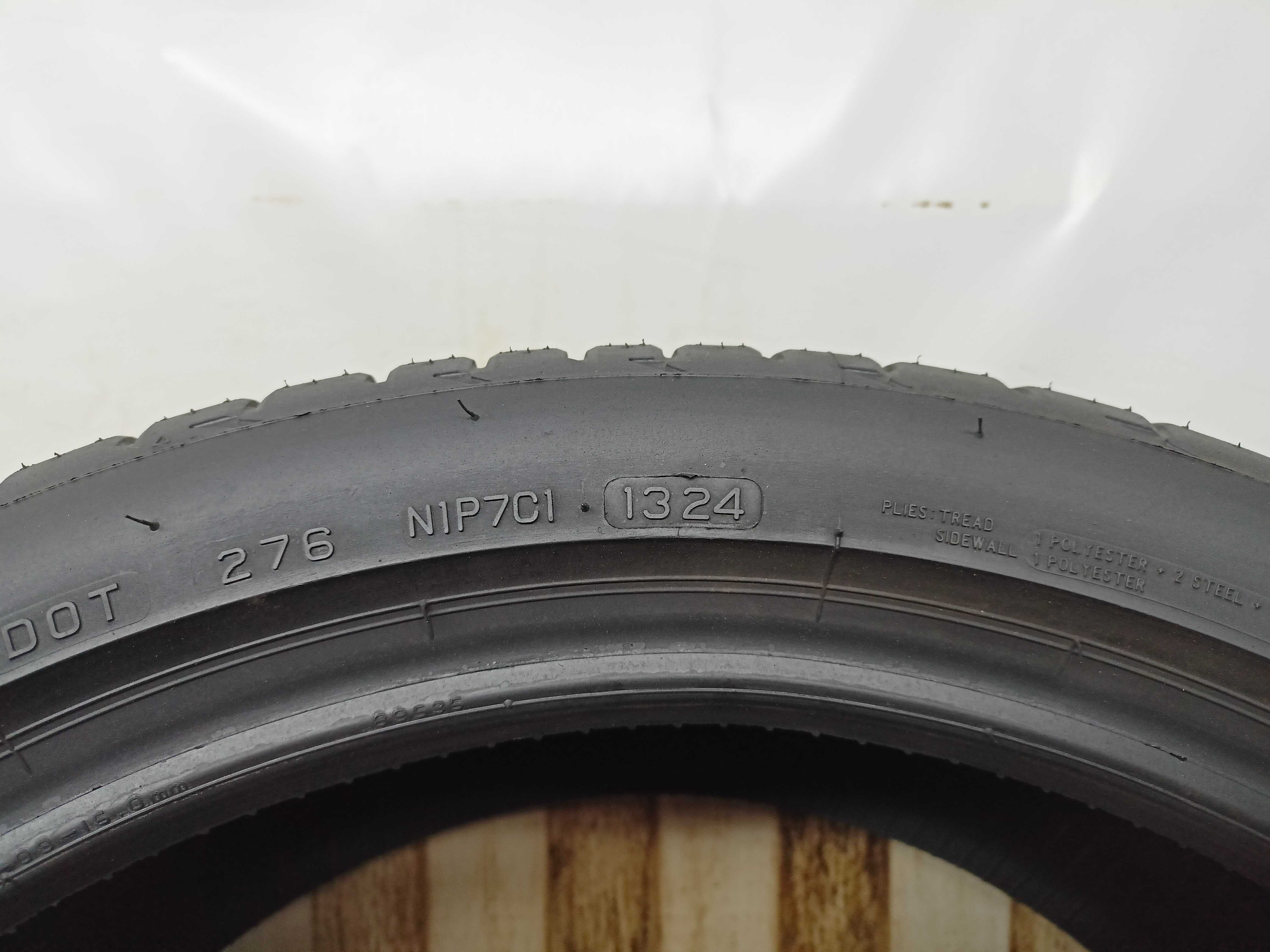 Bridgestone Potenza S001 235/40/19 24r. 96Y Nowa (4311)