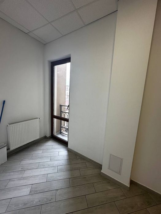 Оренда офісу 26 м2 біля стометрівки