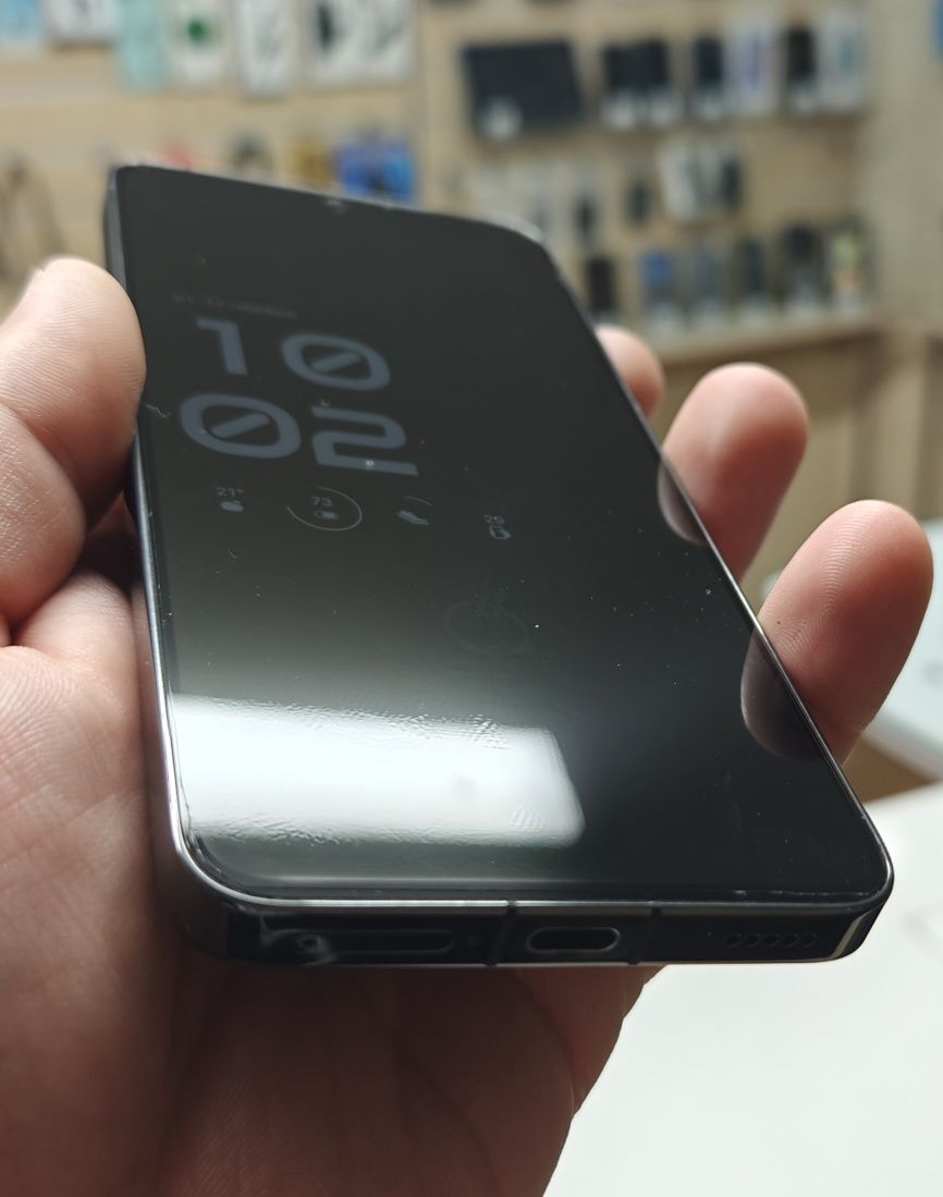 ТЕРМІНОВО ПРОДАЮ, ОСТАННЯ ЦІНА meizu 20 classic 12 256.