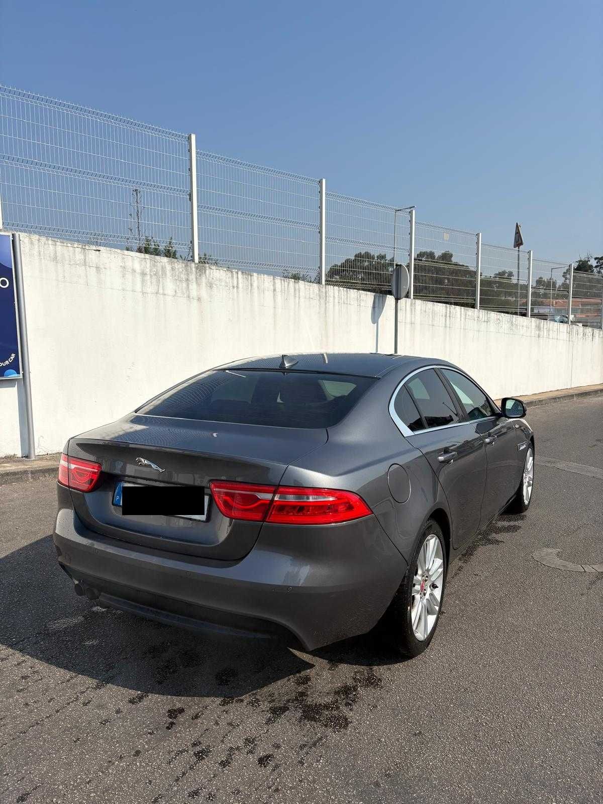 Vendo Jaguar XE Disel