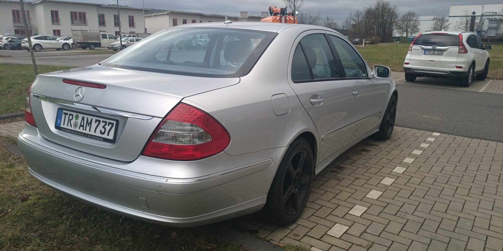 Mercedes-Benz E-Class 2006