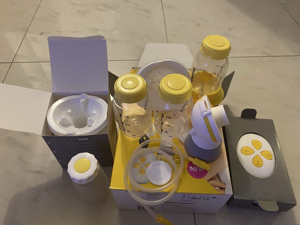 Bomba extratora de leite Medela Solo com acessorios extra