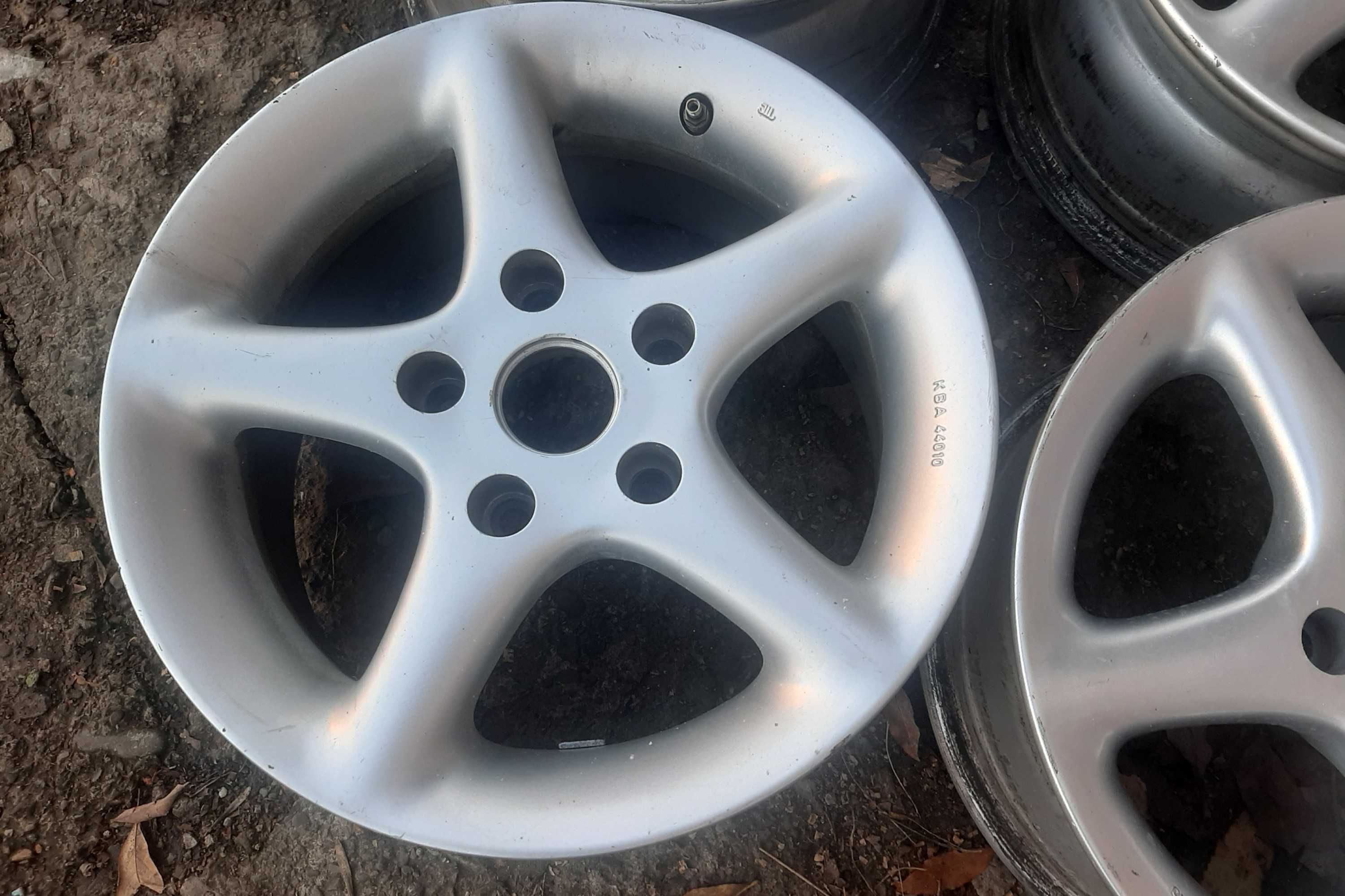 4 диски 7jx15 , ET35 , 5x120  BMW 3