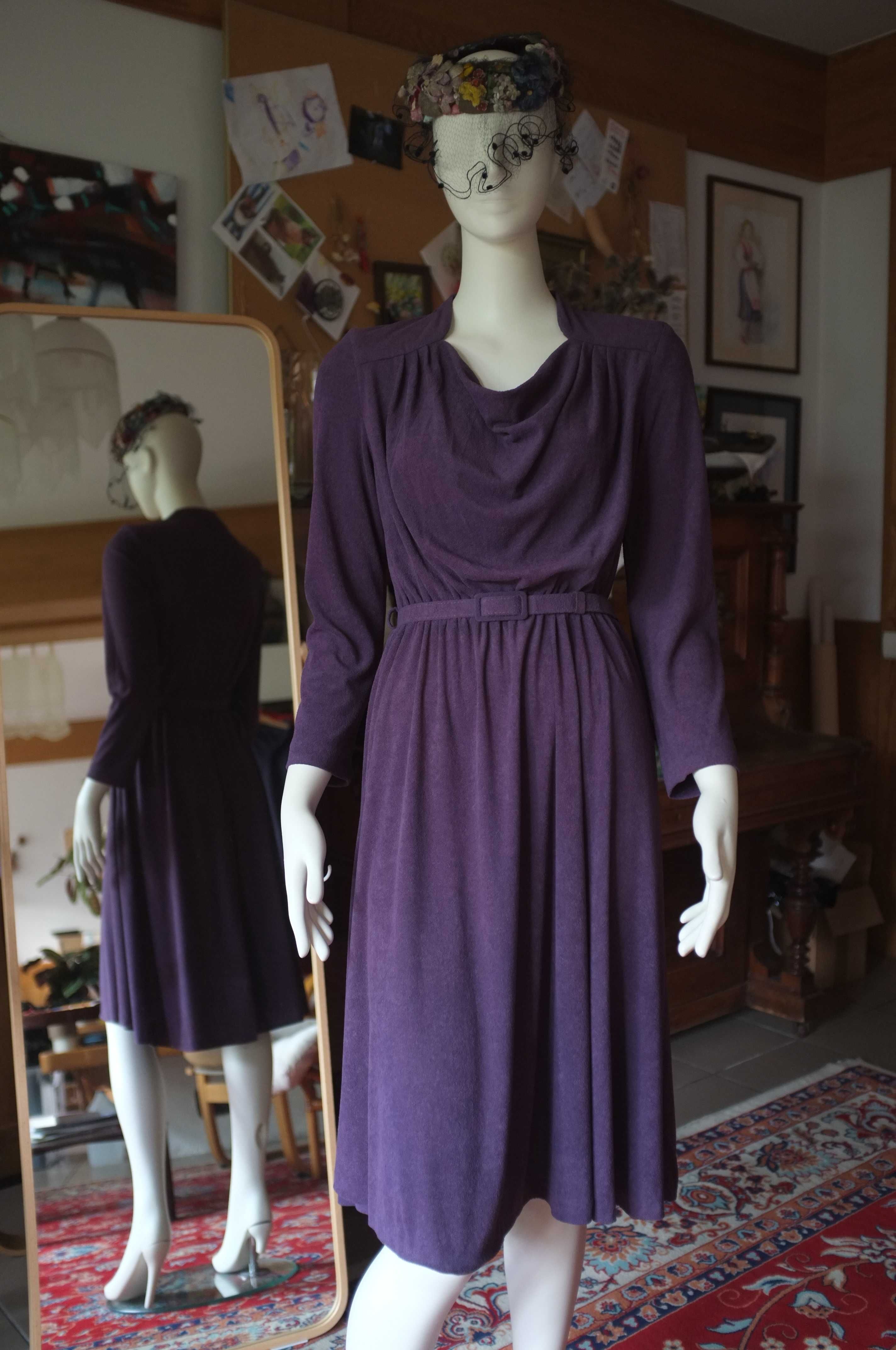 zabytkowa sukienka midi real vintage frotte dekolt woda śliwkowa prl