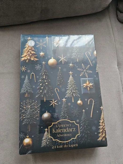 Manufaktura piękna kalendarz adwentowy z kulami do kąpieli