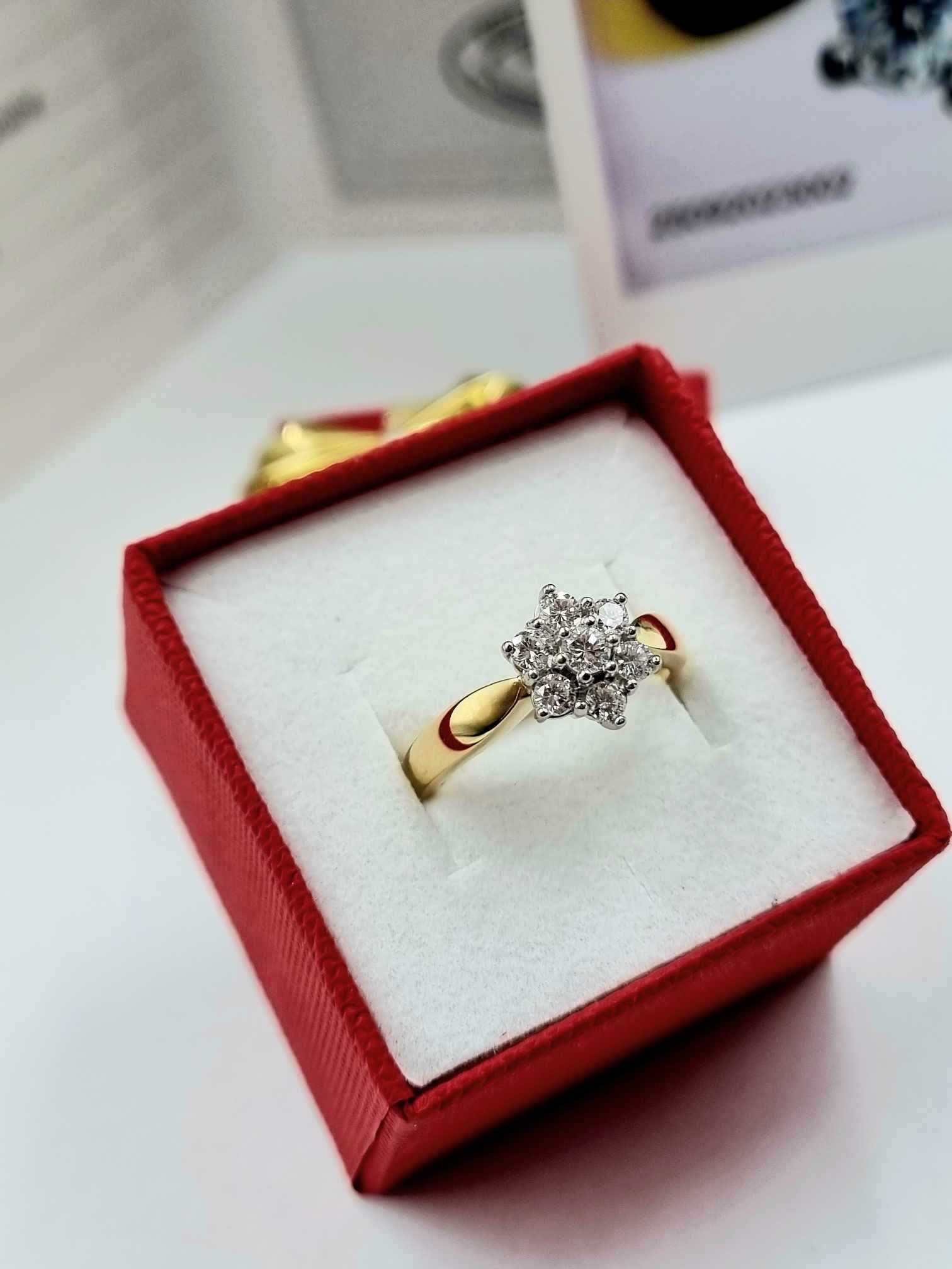 Pierścionek z diamentami 4,53/ 750 0,51ct!