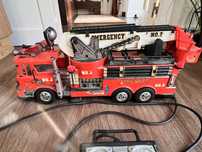 Brinquedo camião de bombeiros.Anos 90.