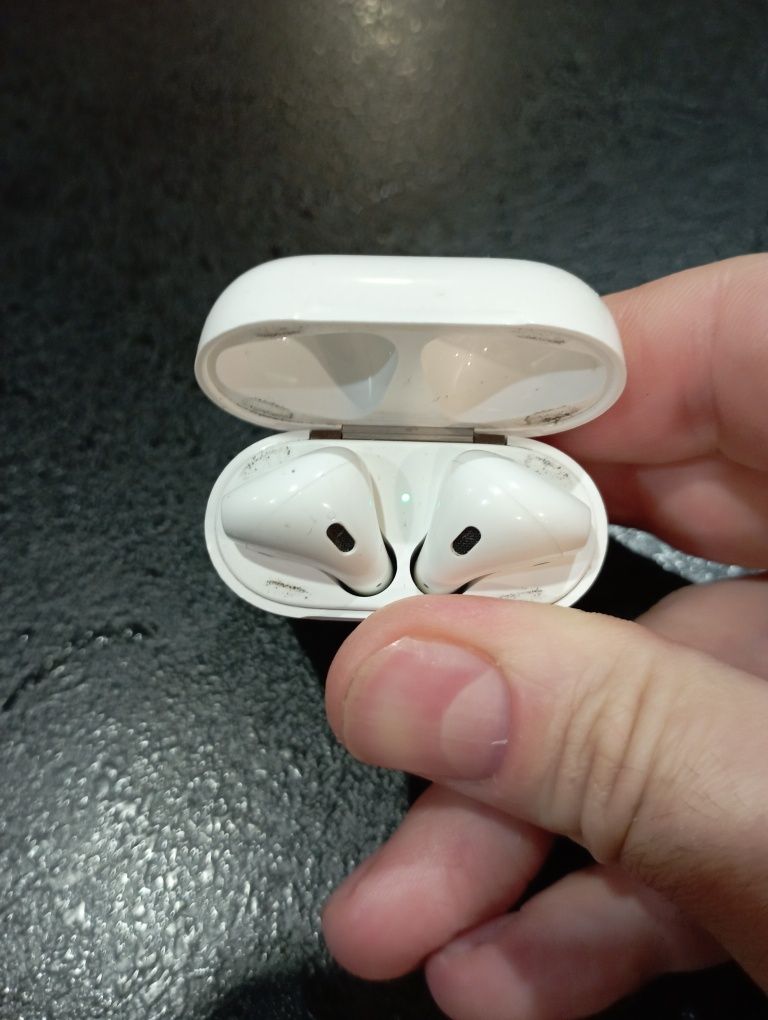 Навушники Apple Airpods 2