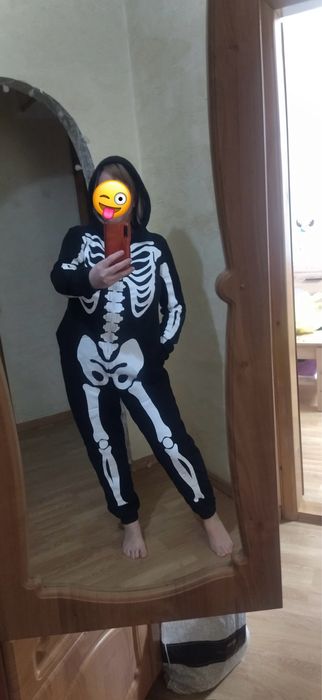 Костюм скелета. Хеловін.