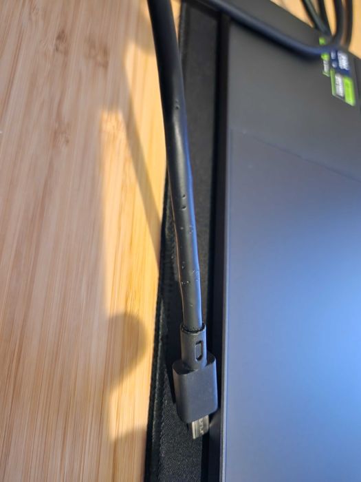 Asus ROG Zephyrus G16 GU605M RTX 5090