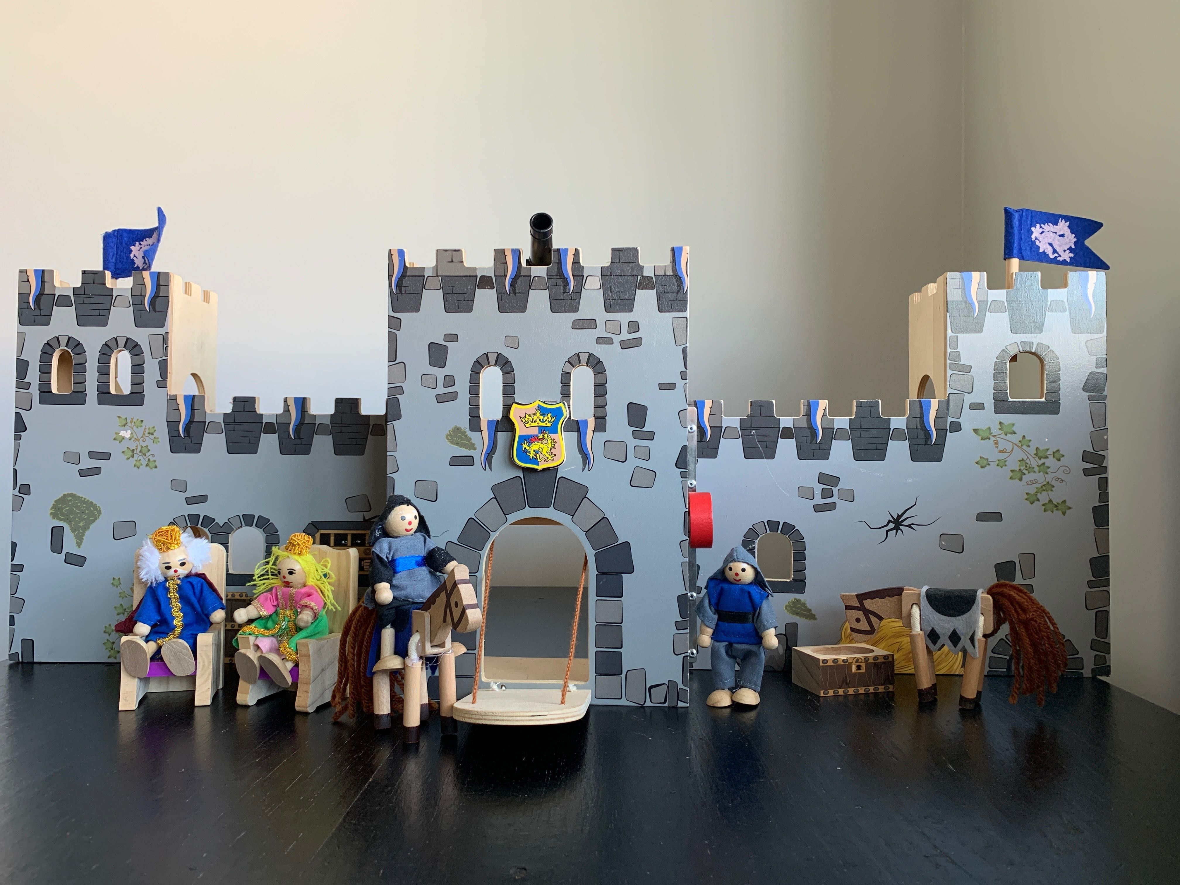 Castelo de Madeira "Playtive Junior"