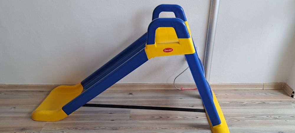 Zjeżdżalnia dziecięca