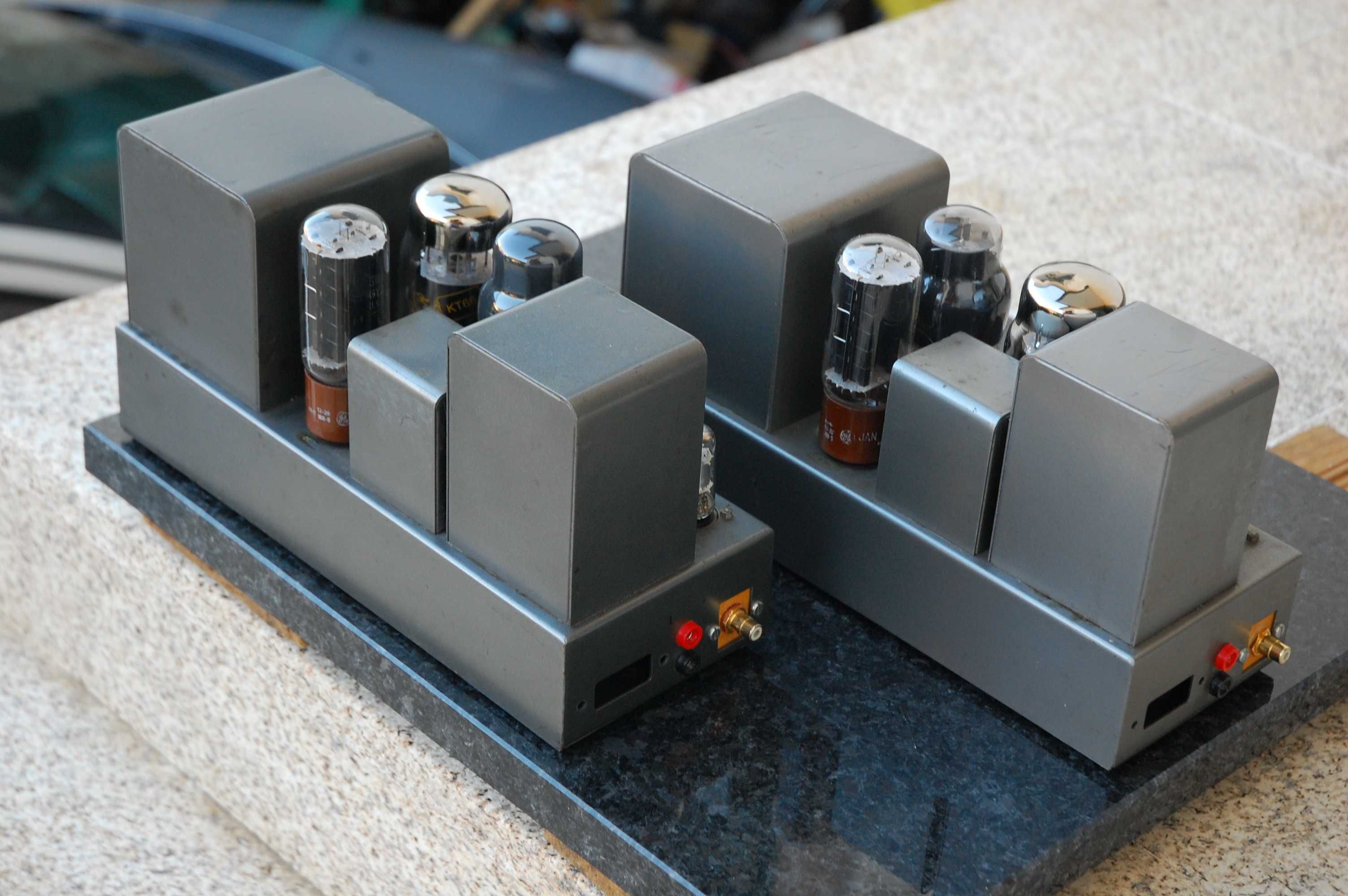 QUAD II: Amplificadores a válvulas - monoblocos