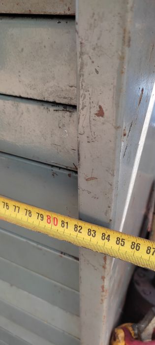 Szafka metalowa z szufladami