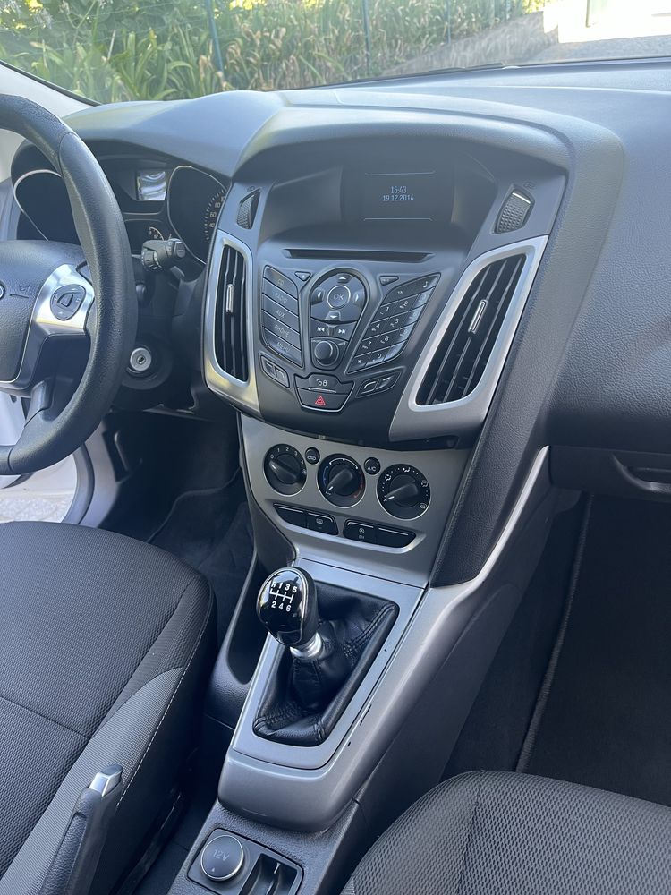 Vendo ford focus comercial