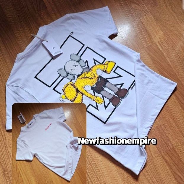 T-shirt off white Kaws  -  excelente qualidade