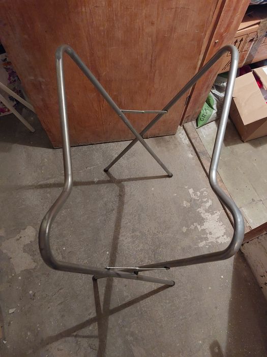 Stelaż/ stojak pod wanienkę