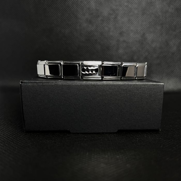 Італійський браслет з марками машин