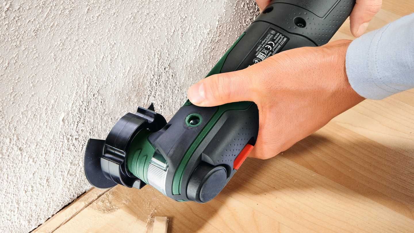 BOSCH Urządzenie Wielofunkcyjne 18V +Akumulator ładowarka walizka