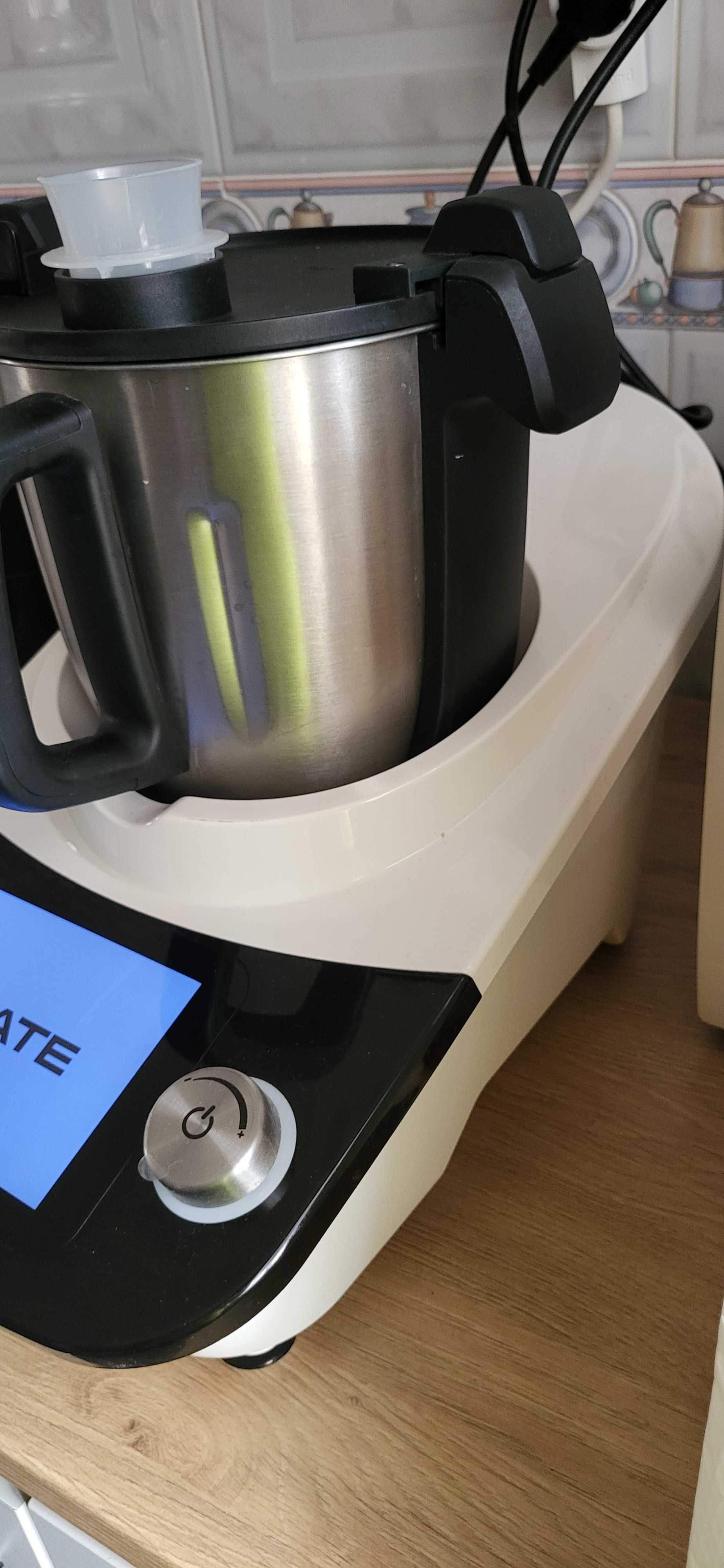 Vendo robot de cozinha ChefBot toutch XL marca CREATE