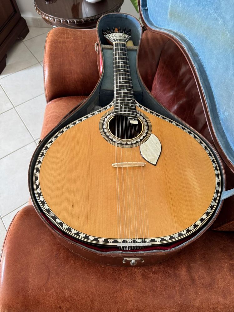 Guitarra portuguesa construida por  jaime santos 1973