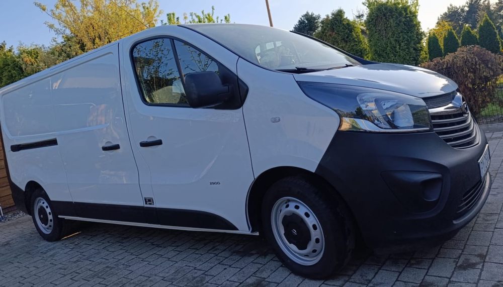 Opel Vivaro long 1,6 bi Turbo 2017 rok 164000 przebiegu