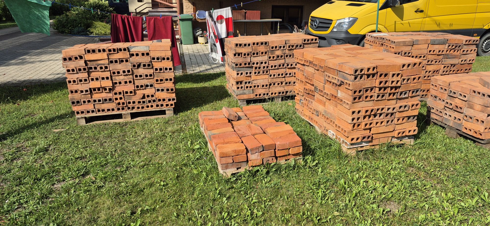 Cegła dziurawka nowa