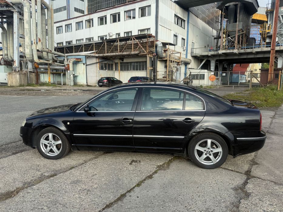 Skoda Superb 2.0 tdi xenon skóra hak