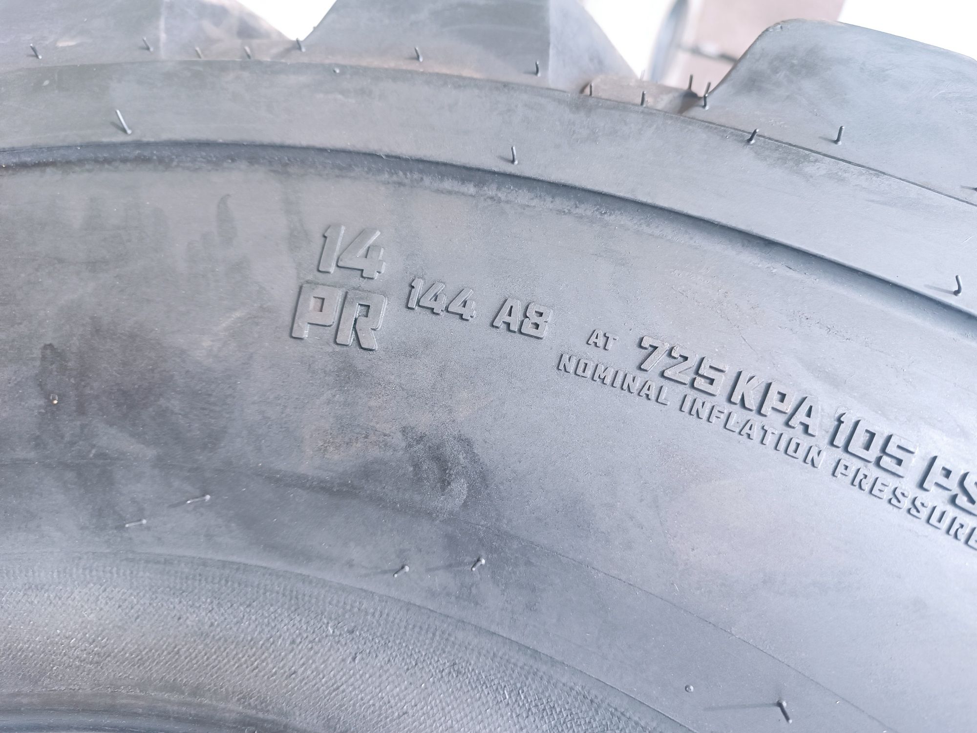 9.00-20 Camso WEX 752 9.00R20