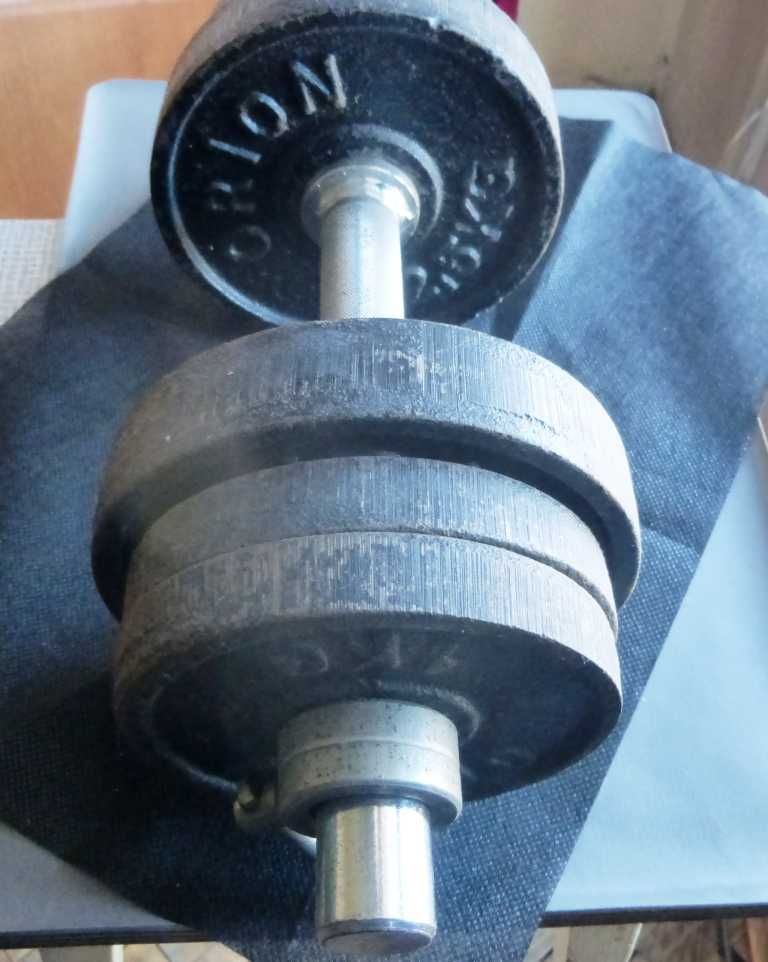 Hantla  ( 2 x2,5 kg + 4x 1 kg ) regulowana