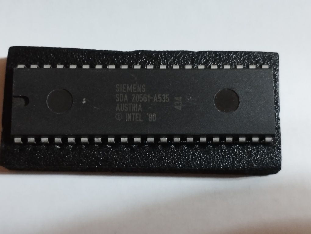 Процессор SDA20561-A535 Siemens. Intel'80.