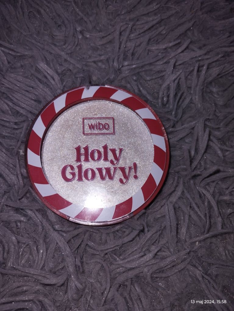 Rozświetlacz wibo, Holy Glowy