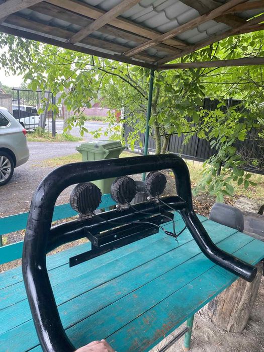 Кенгурятник, допоміжне світло,фари