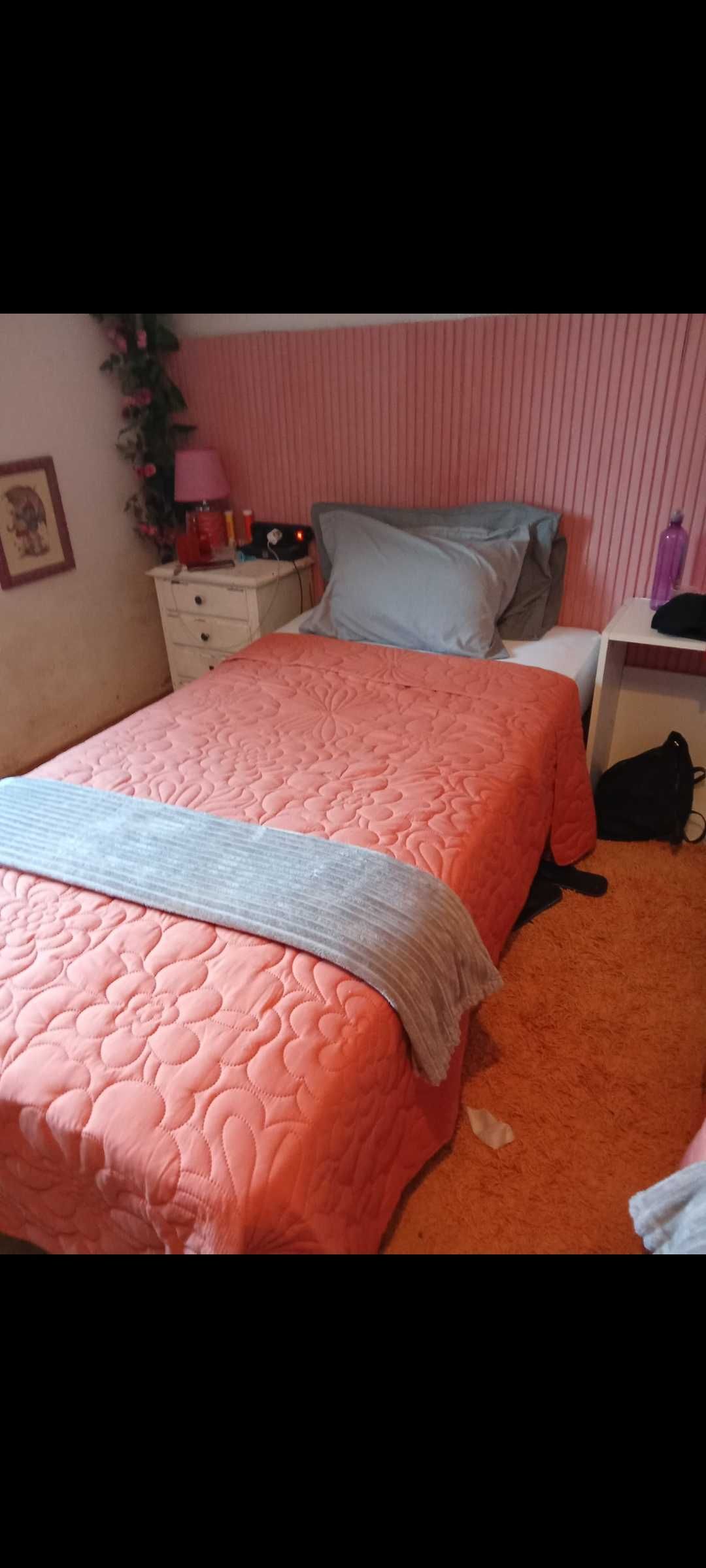 Vendo cama de solteiro