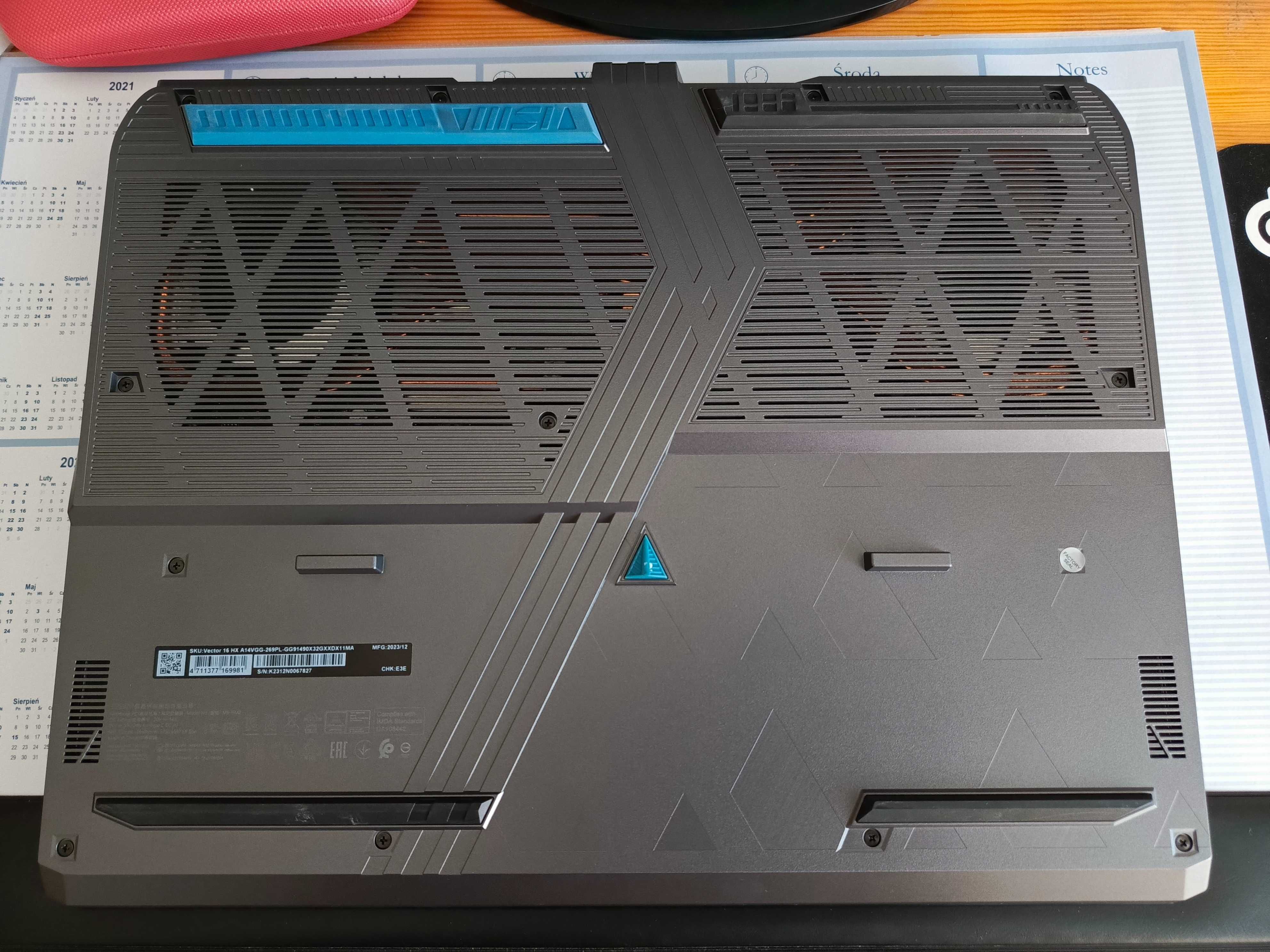 Laptop gamingowy MSI Vector 16HX