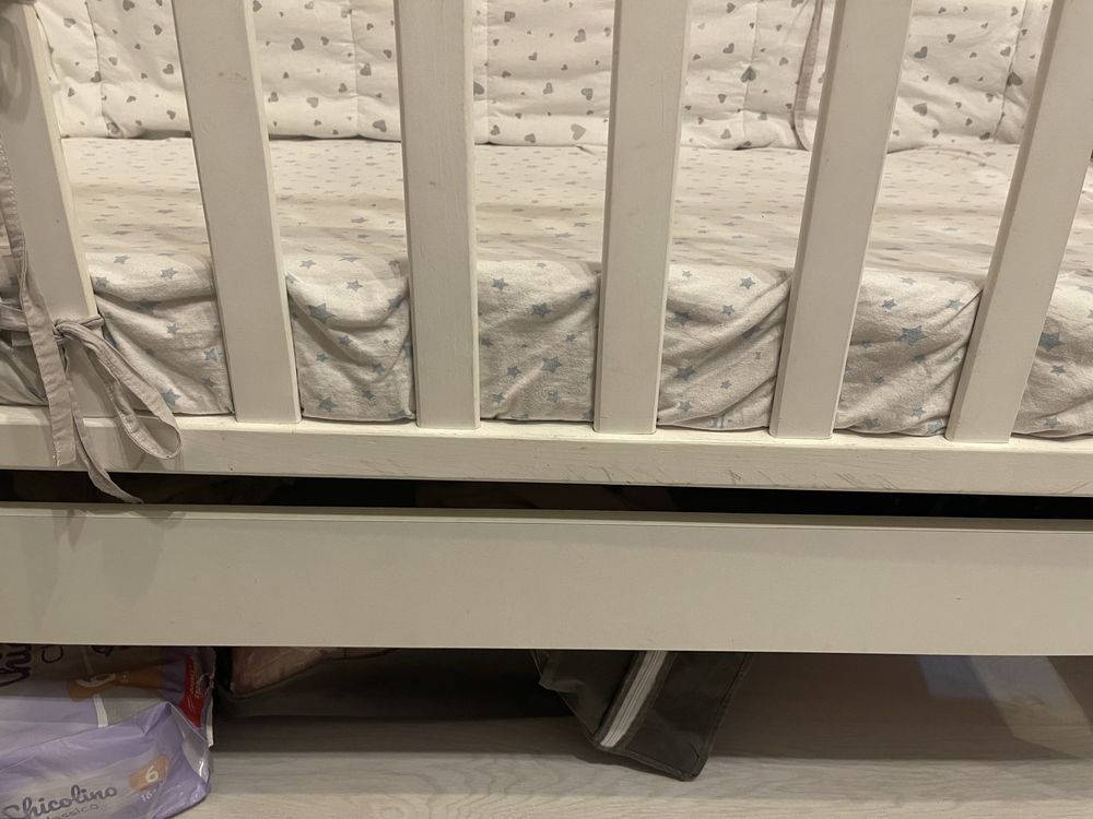 Дитяча кроватка з матрасом 120*60