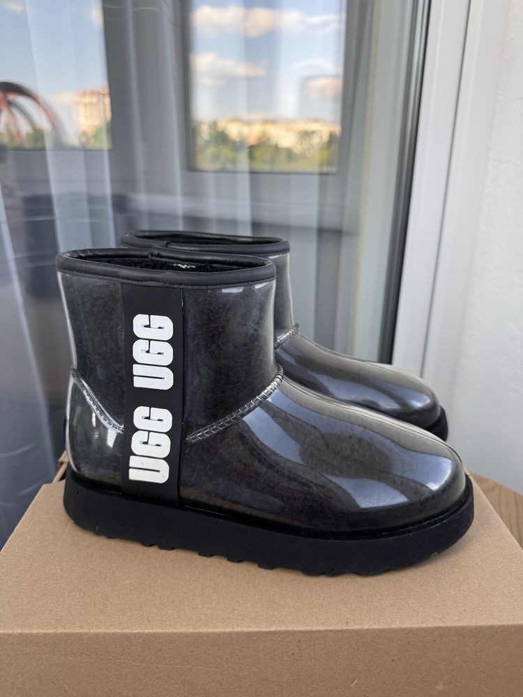 Ugg clear mini classic