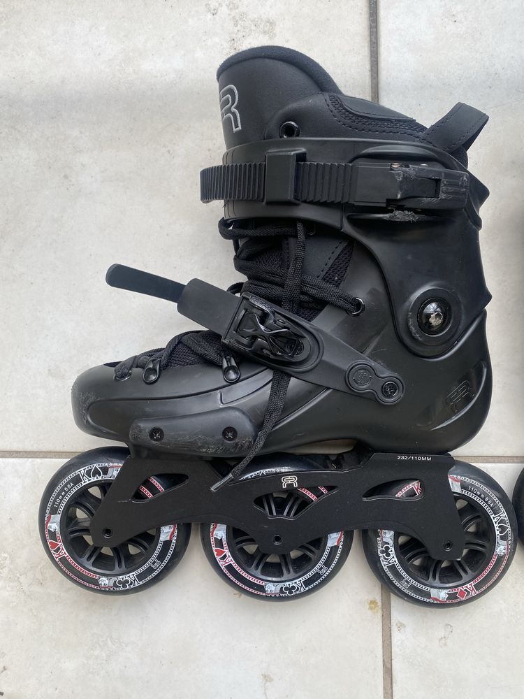 Rolki do jazdy freeskate FR FR3 310 - Czarne
