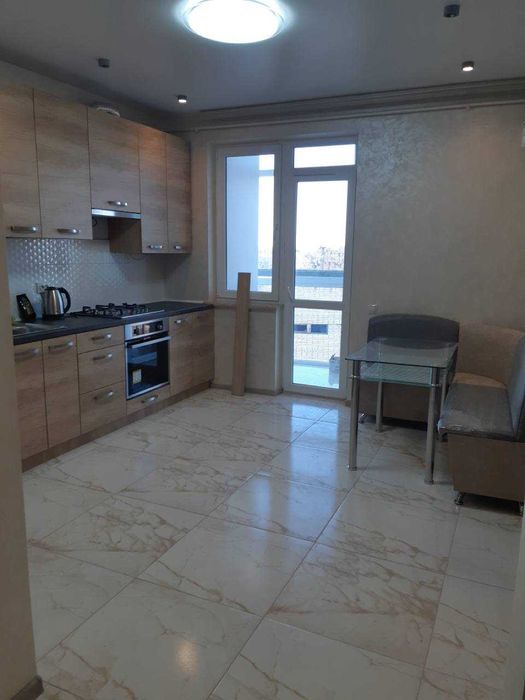 Оренда 2 кімнатної квартири вул. Залізнична ЖК Веселка ближній центр