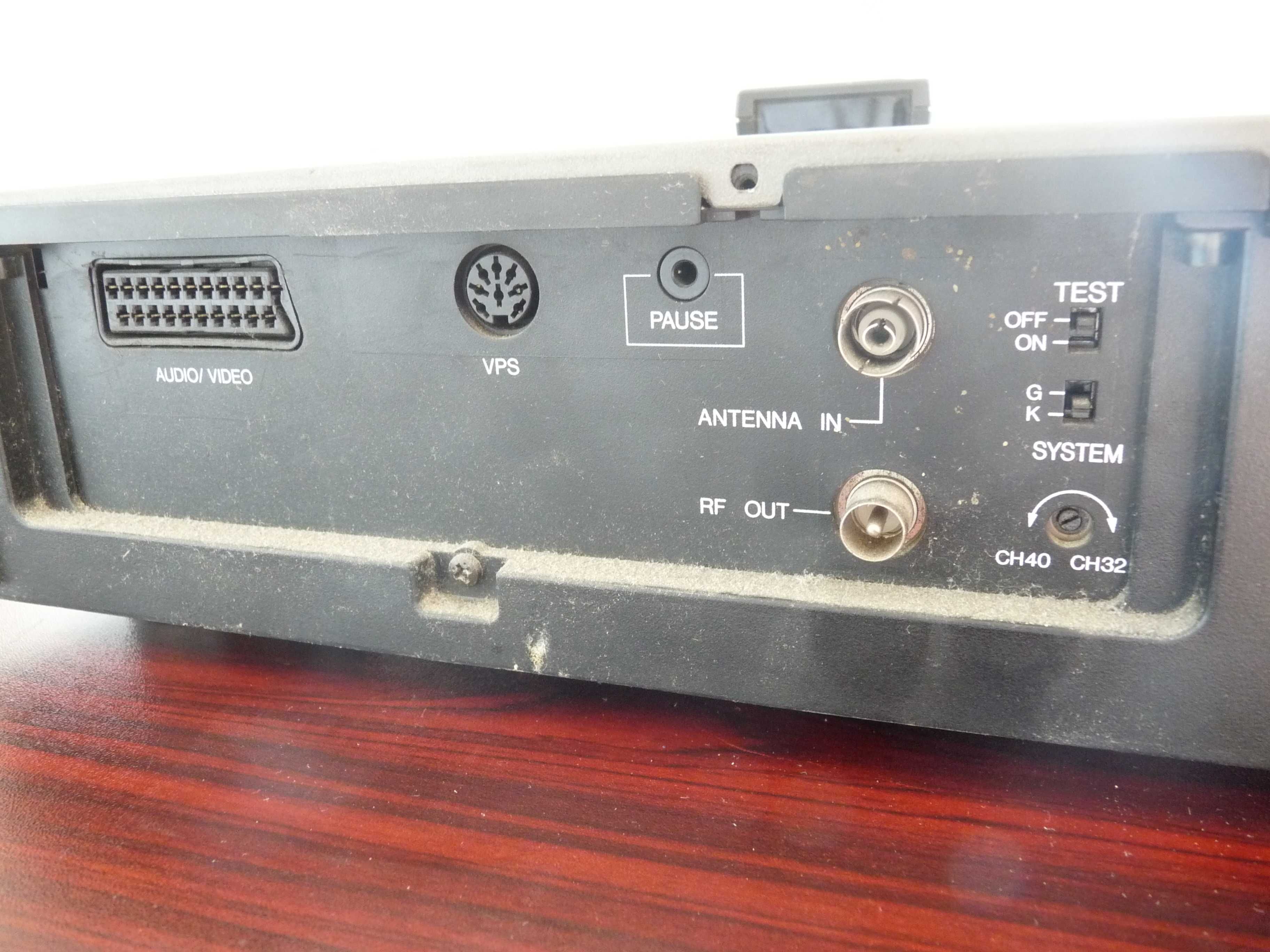 magnetowid JVC HR-D 560 EE